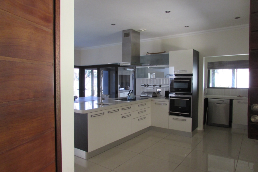 5 Bedroom Property for Sale in The Wilds Gauteng