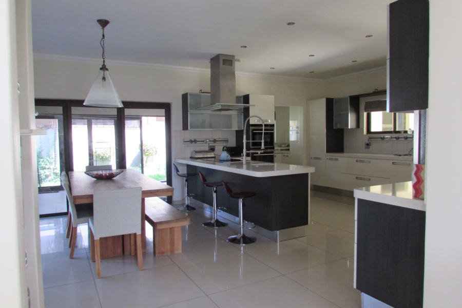 5 Bedroom Property for Sale in The Wilds Gauteng