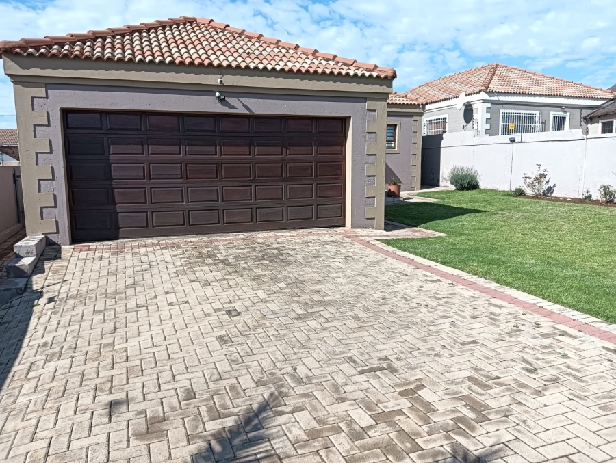 3 Bedroom Property for Sale in Greenhills Gauteng