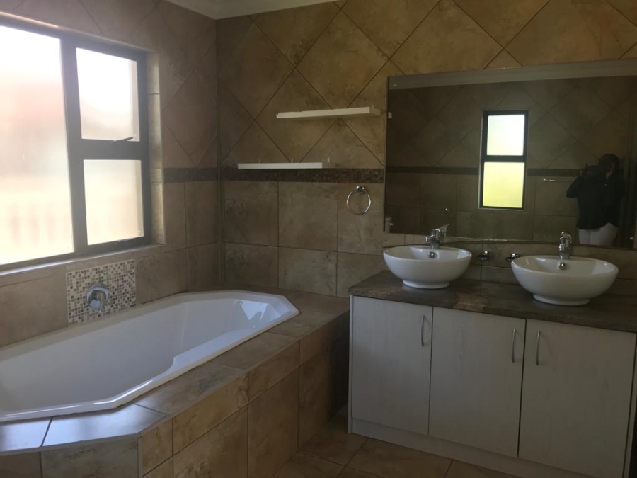 3 Bedroom Property for Sale in Dainfern Gauteng