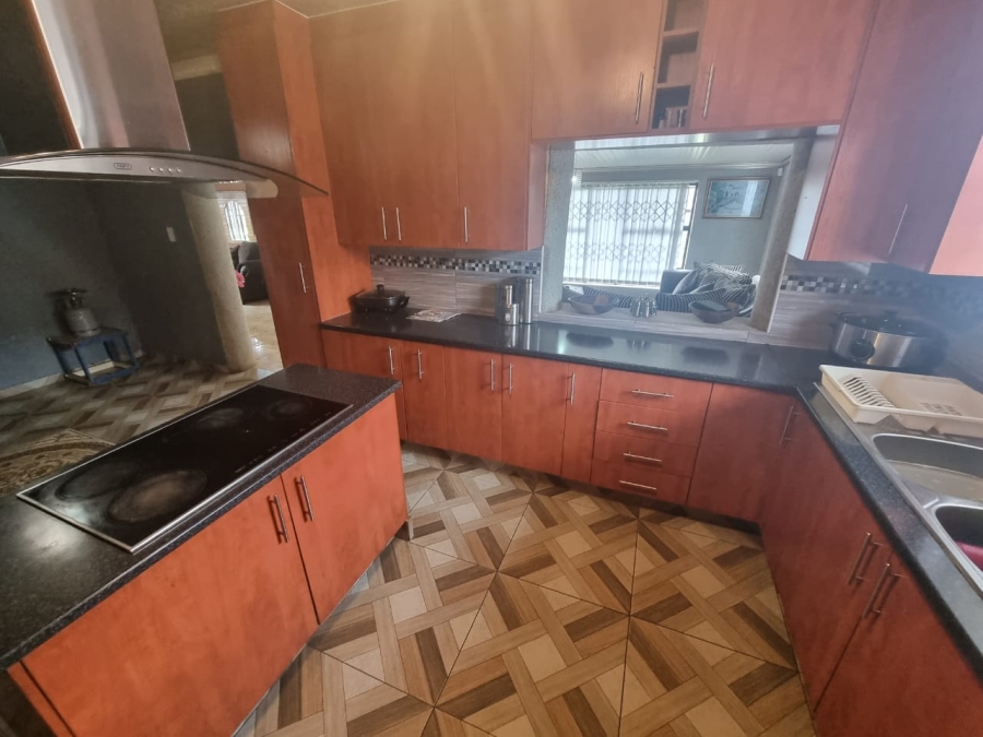 3 Bedroom Property for Sale in Hillside Gauteng