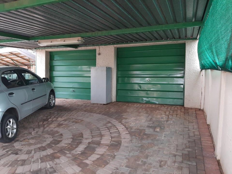 3 Bedroom Property for Sale in Wilro Park Gauteng