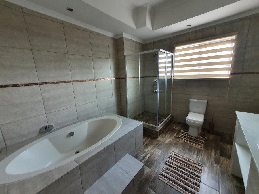 To Let 3 Bedroom Property for Rent in Buccleuch Gauteng