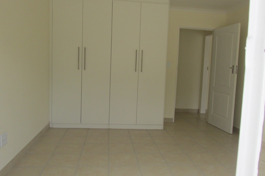 To Let 2 Bedroom Property for Rent in Buccleuch Gauteng