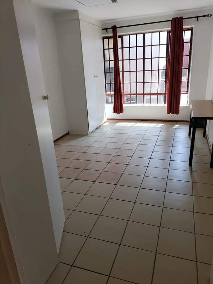 To Let 1 Bedroom Property for Rent in Highlands North Gauteng