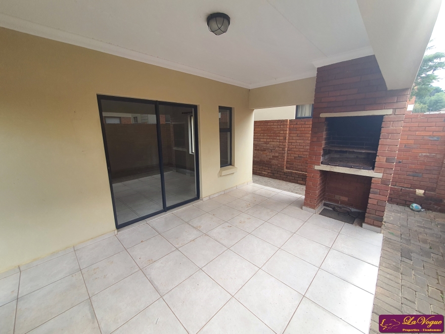 To Let 3 Bedroom Property for Rent in Olympus AH Gauteng