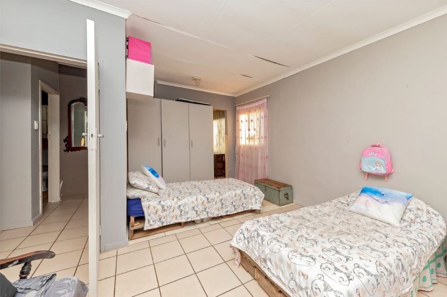 7 Bedroom Property for Sale in Dan Pienaarville Gauteng