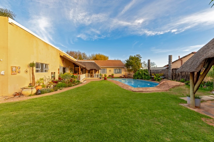 7 Bedroom Property for Sale in Dan Pienaarville Gauteng