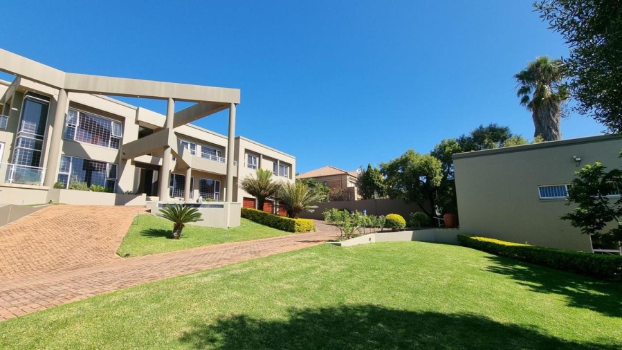 4 Bedroom Property for Sale in Magalieskruin Gauteng