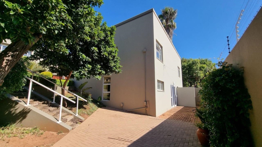 4 Bedroom Property for Sale in Magalieskruin Gauteng