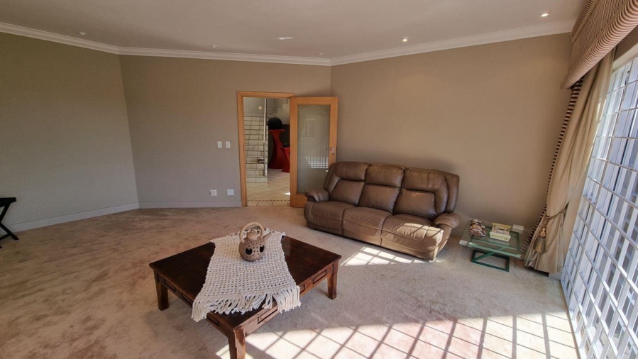 4 Bedroom Property for Sale in Magalieskruin Gauteng