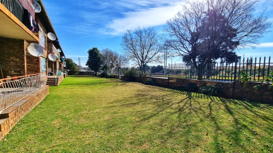 1 Bedroom Property for Sale in Lewisham Gauteng