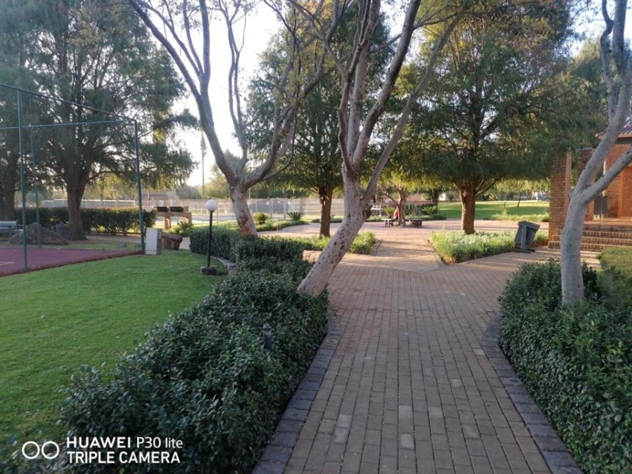 2 Bedroom Property for Sale in Equestria Gauteng