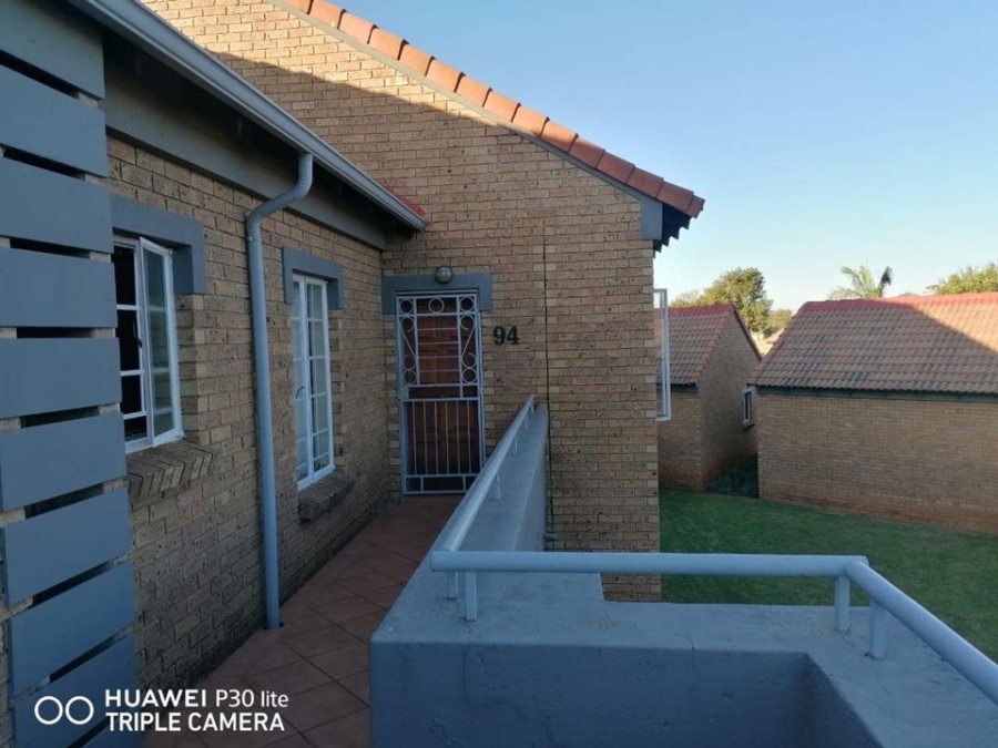 2 Bedroom Property for Sale in Equestria Gauteng