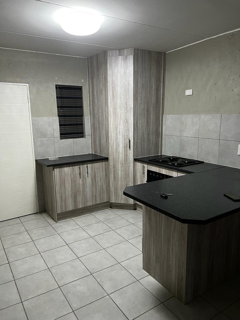 2 Bedroom Property for Sale in Wilgeheuwel Gauteng