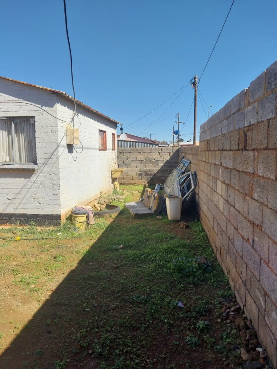 2 Bedroom Property for Sale in Tshepisong Gauteng
