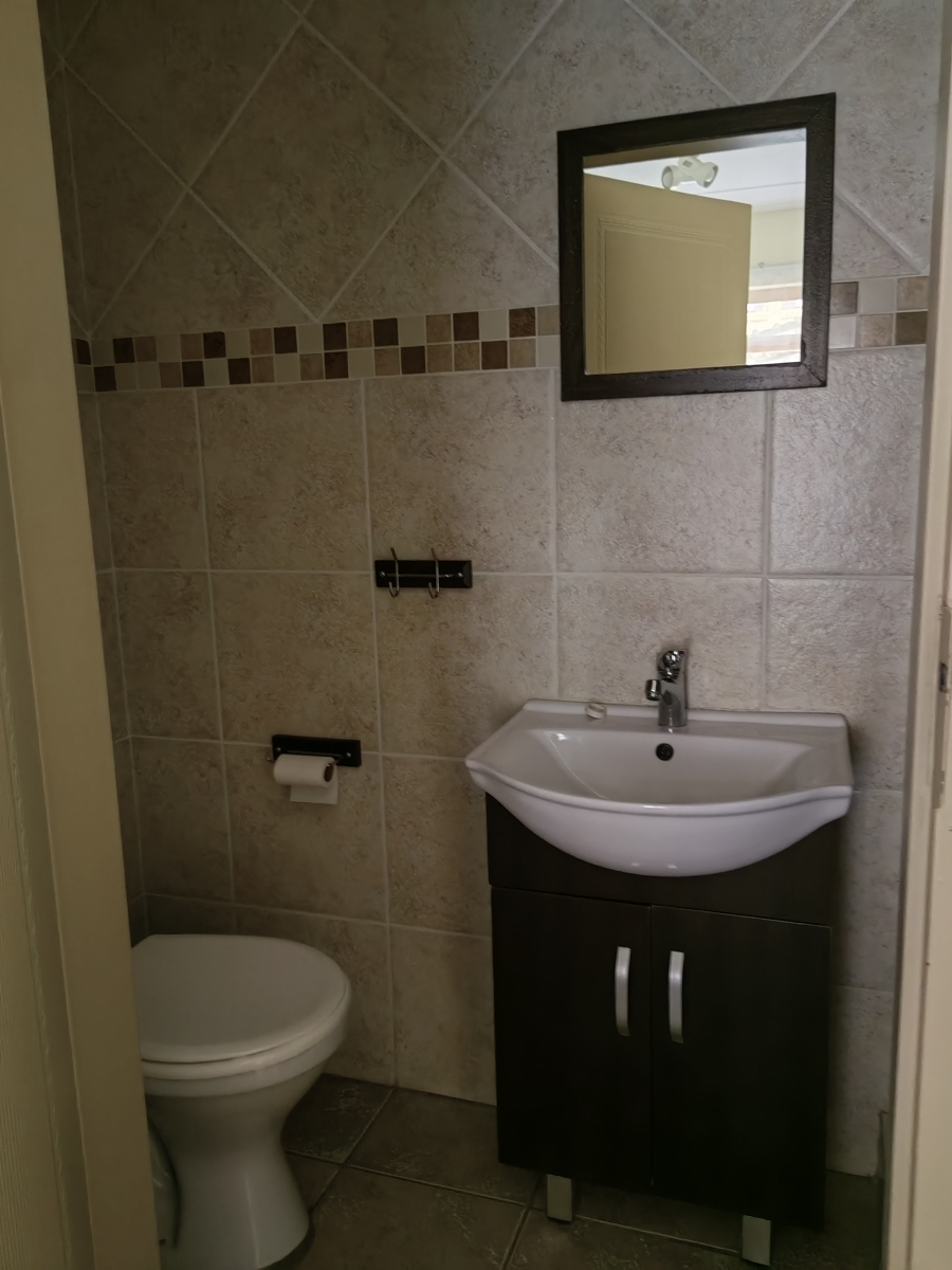 To Let 1 Bedroom Property for Rent in Montana Park Gauteng