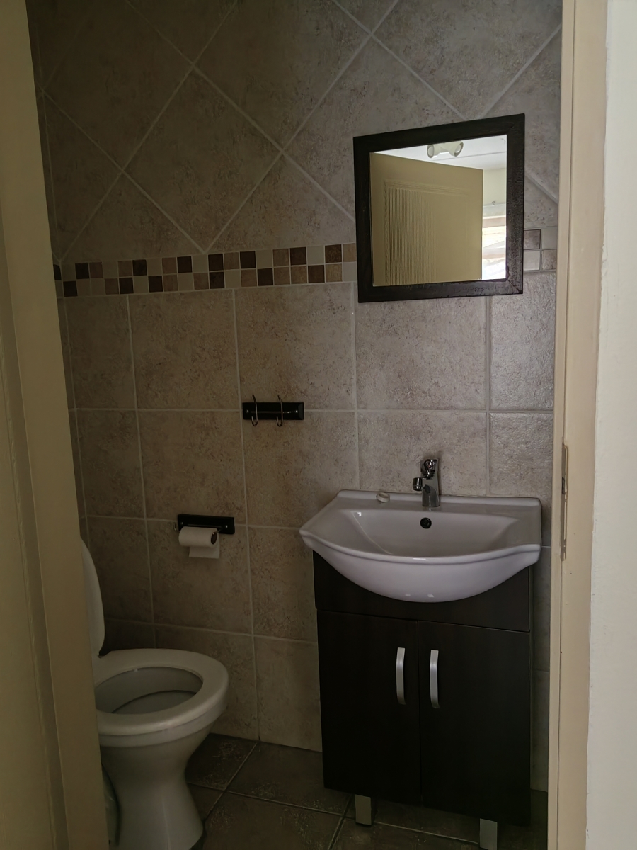 To Let 1 Bedroom Property for Rent in Montana Park Gauteng