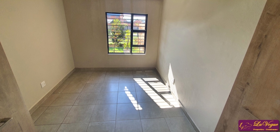 To Let 2 Bedroom Property for Rent in Six Fountains Residential Estate Gauteng