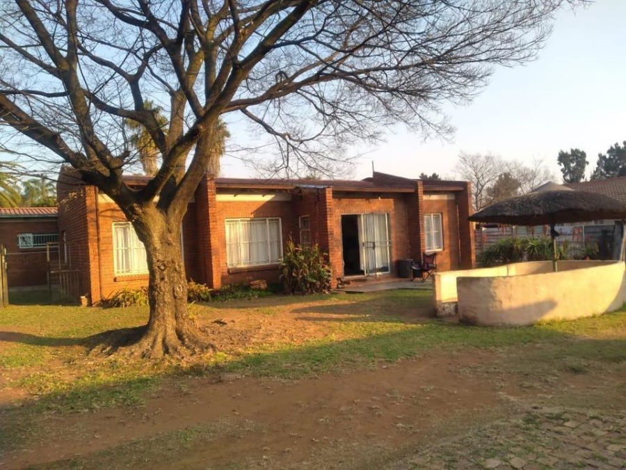 3 Bedroom Property for Sale in Clayville East Gauteng