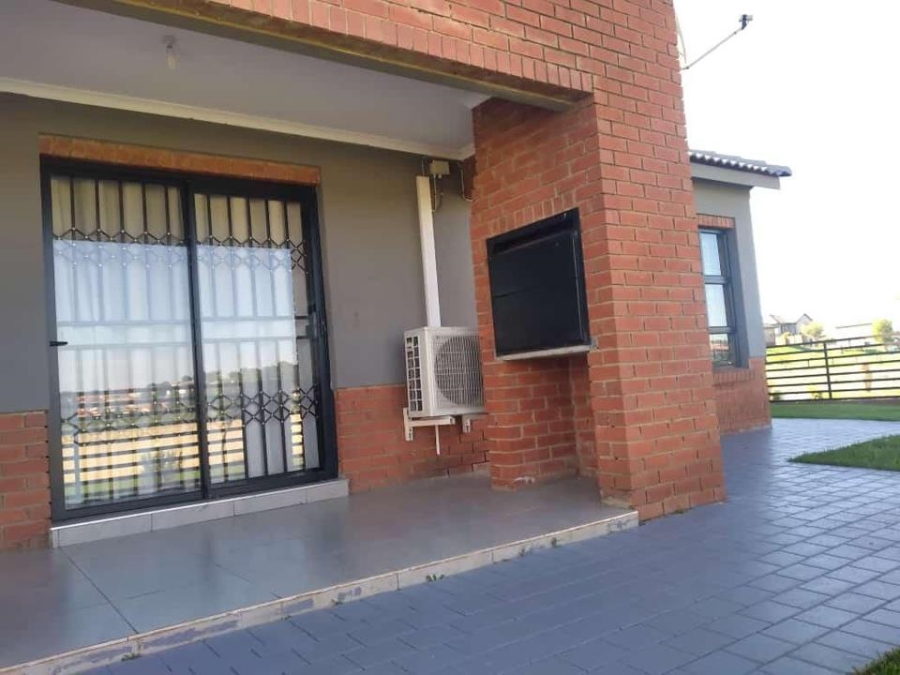 3 Bedroom Property for Sale in Clayville Gauteng