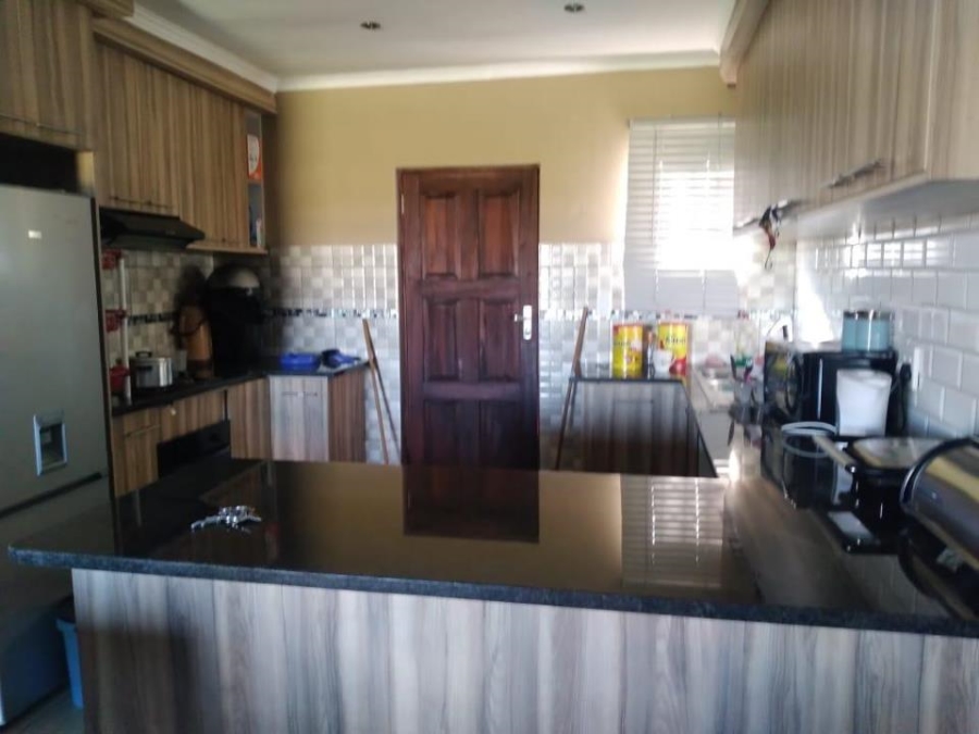 3 Bedroom Property for Sale in Clayville Gauteng