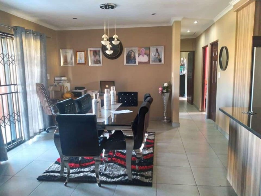 3 Bedroom Property for Sale in Clayville Gauteng