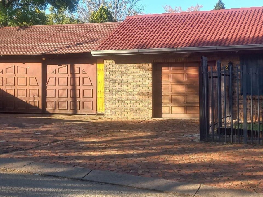 3 Bedroom Property for Sale in Heuweloord Gauteng