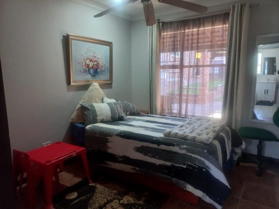 3 Bedroom Property for Sale in Heuweloord Gauteng