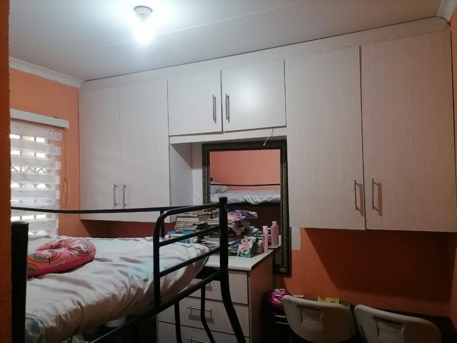 2 Bedroom Property for Sale in Beverley Hills Gauteng