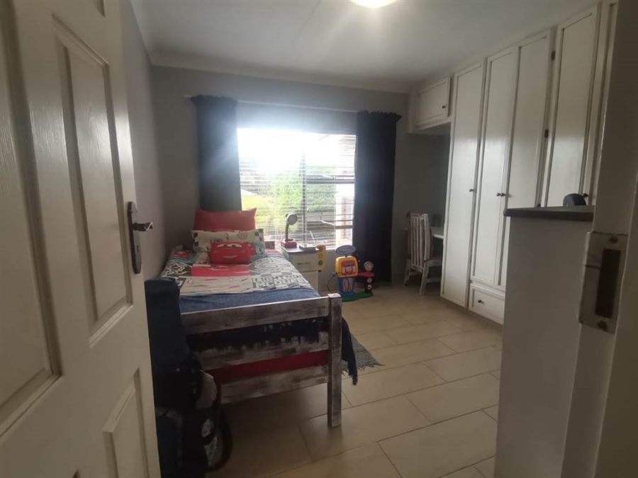 3 Bedroom Property for Sale in Florauna Gauteng