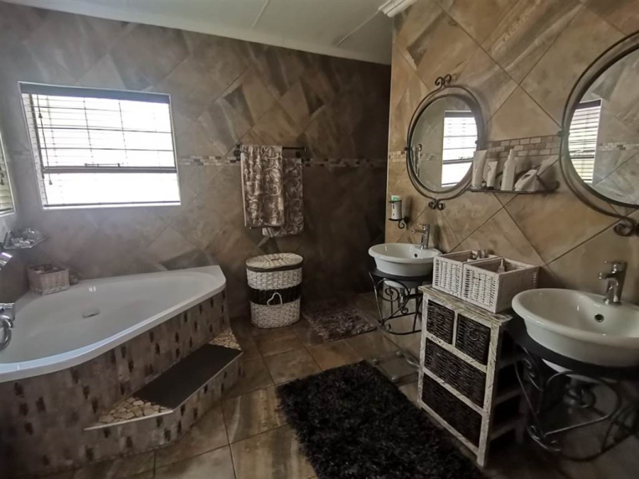 3 Bedroom Property for Sale in Florauna Gauteng