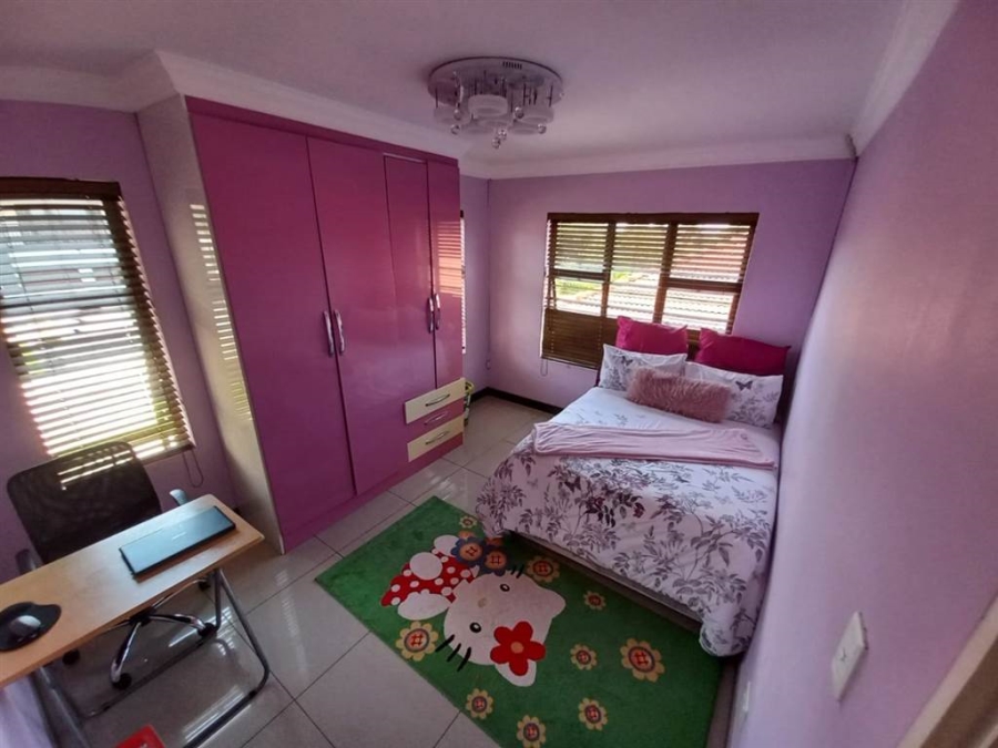 4 Bedroom Property for Sale in Ninapark Gauteng