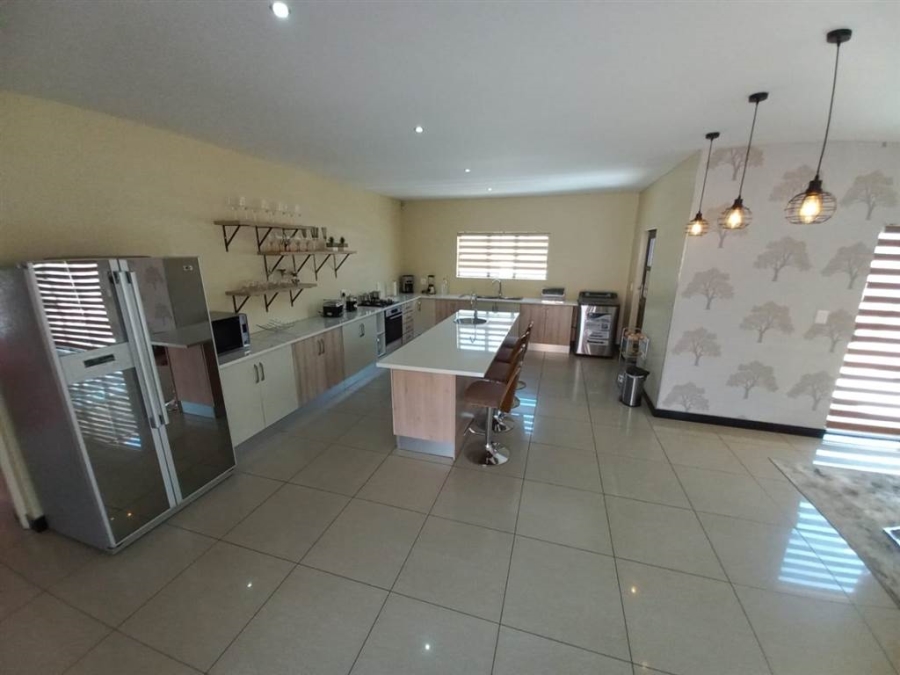 4 Bedroom Property for Sale in Ninapark Gauteng