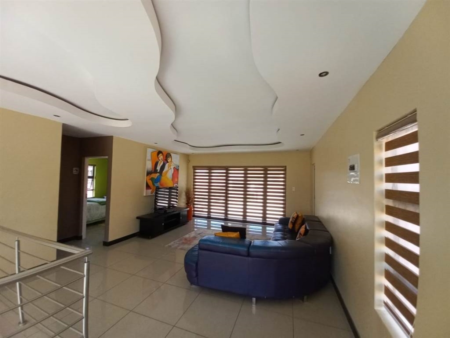 4 Bedroom Property for Sale in Ninapark Gauteng