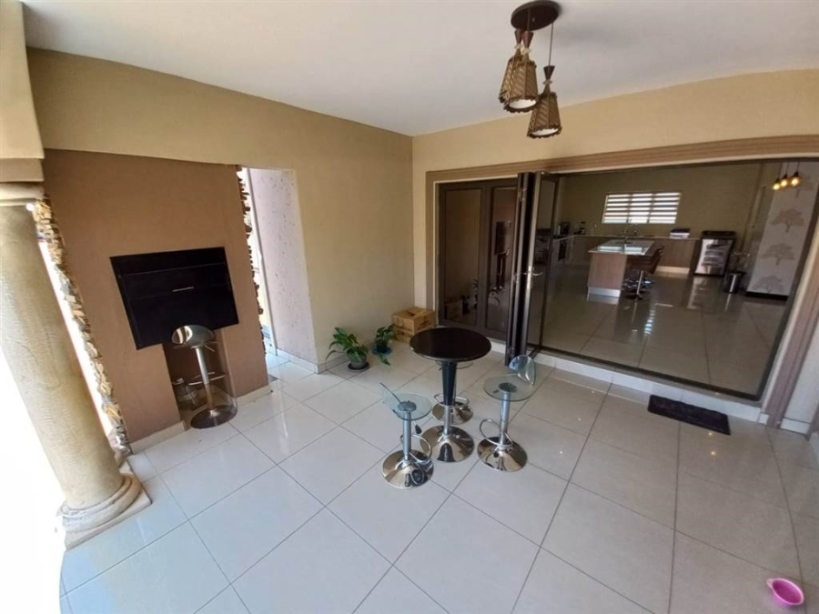 4 Bedroom Property for Sale in Ninapark Gauteng