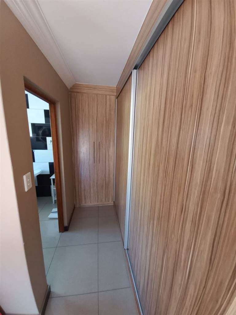 4 Bedroom Property for Sale in Ninapark Gauteng