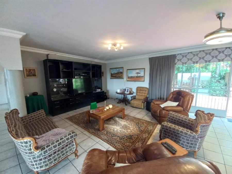 3 Bedroom Property for Sale in Waverley Gauteng