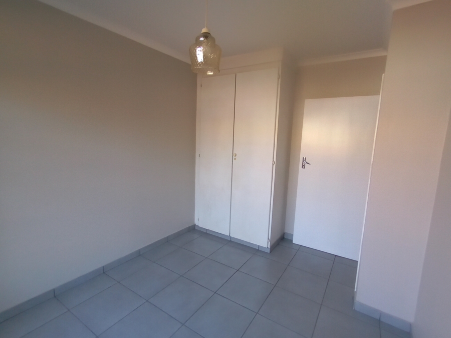 2 Bedroom Property for Sale in La Montagne Gauteng