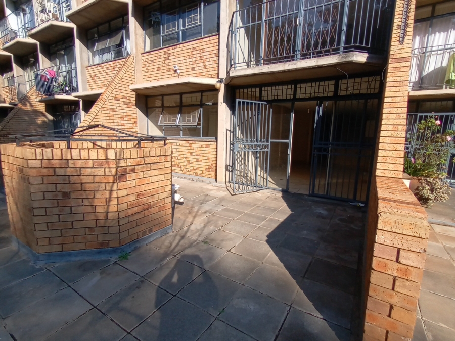 2 Bedroom Property for Sale in Wonderboom South Gauteng