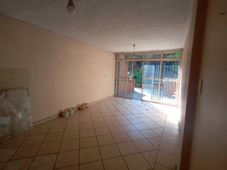 2 Bedroom Property for Sale in Wonderboom South Gauteng