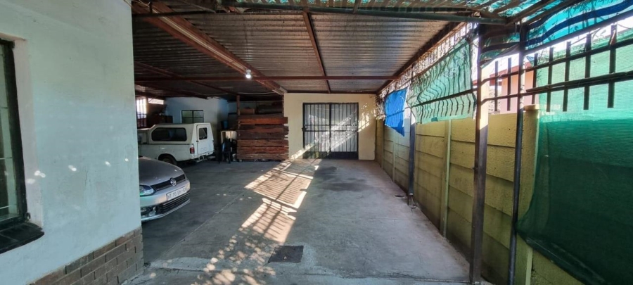 0 Bedroom Property for Sale in Booysens Gauteng