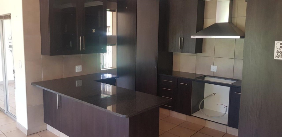 3 Bedroom Property for Sale in Andeon Gauteng