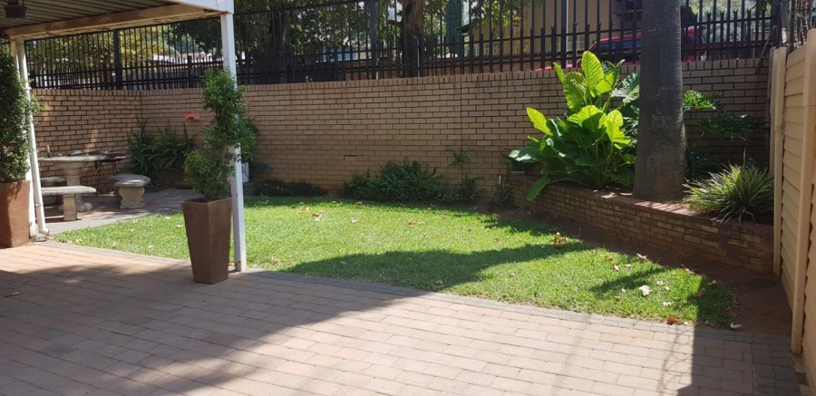 3 Bedroom Property for Sale in Mountain View Gauteng