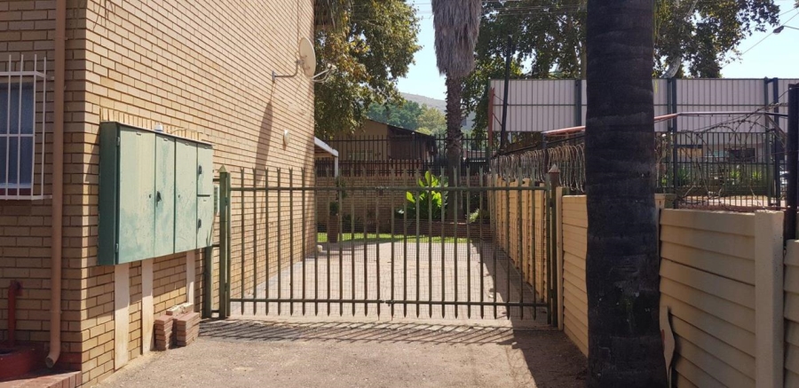 3 Bedroom Property for Sale in Mountain View Gauteng