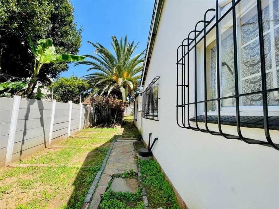 4 Bedroom Property for Sale in Tulisa Park Gauteng