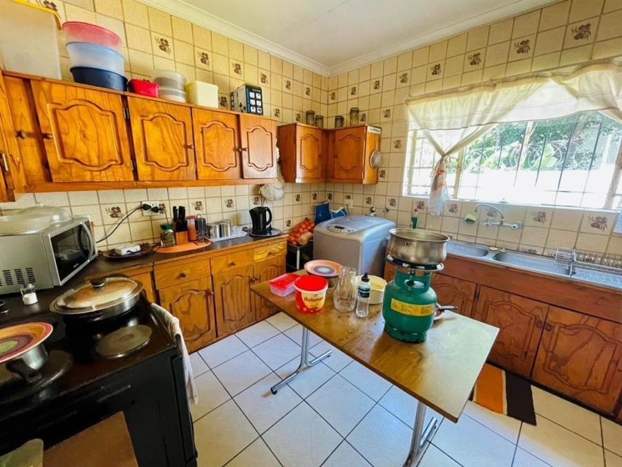 4 Bedroom Property for Sale in Tulisa Park Gauteng