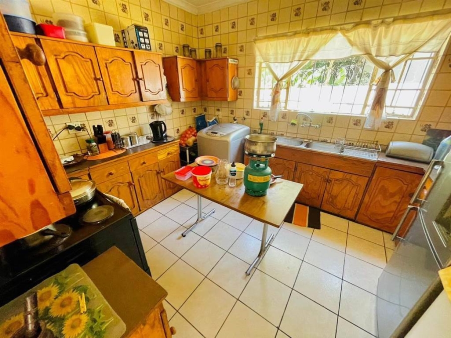 4 Bedroom Property for Sale in Tulisa Park Gauteng