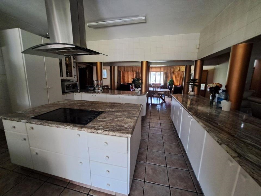 4 Bedroom Property for Sale in Lakefield Gauteng