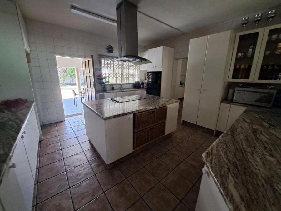 4 Bedroom Property for Sale in Lakefield Gauteng